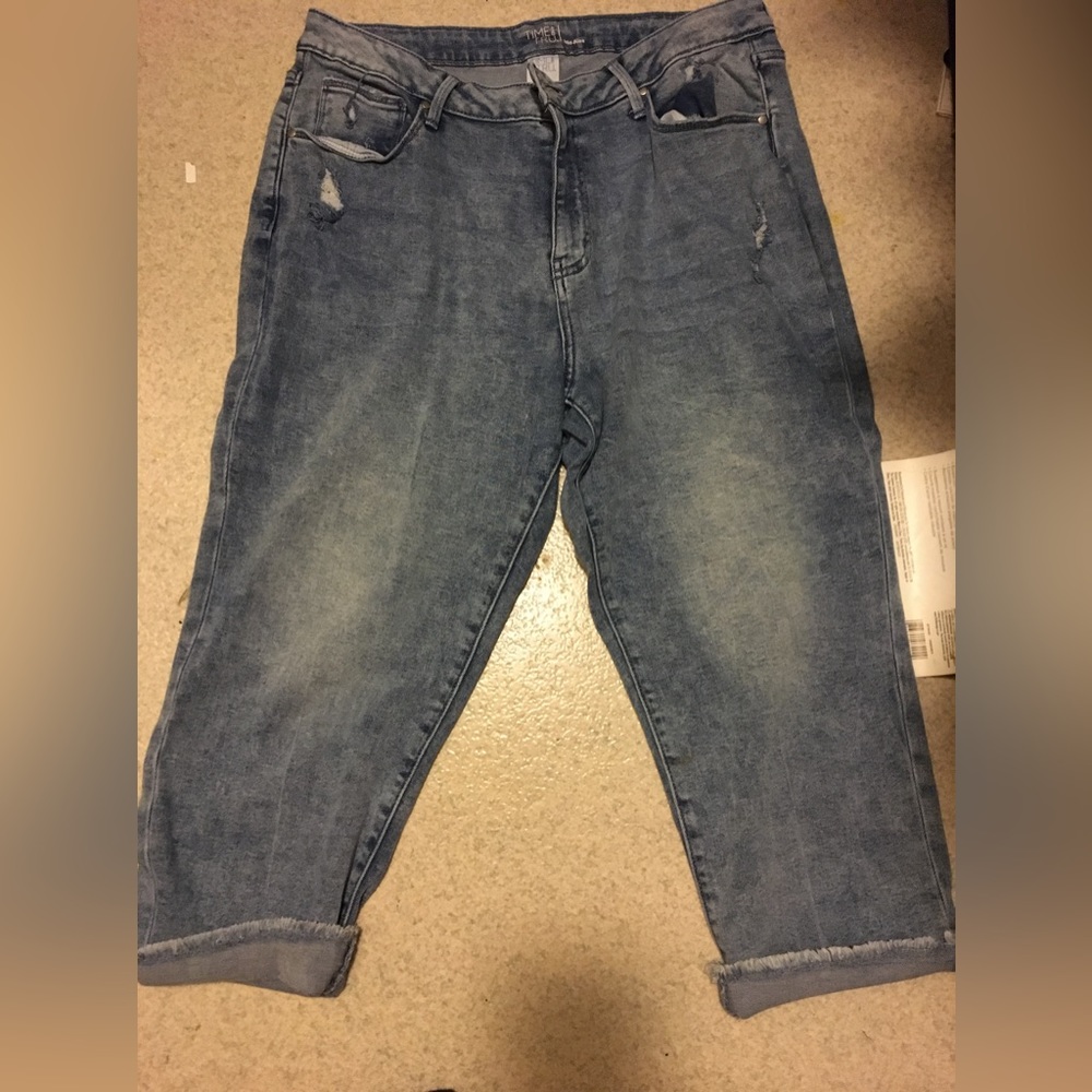 Size 18 cropped jeans Womens great condition